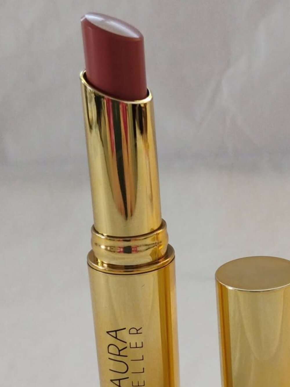 Laura Geller Jelly Balm Hydrating Lip Color-Shade 'Kiss And Tell'- NWT-Full Size - Picture 2 of 6